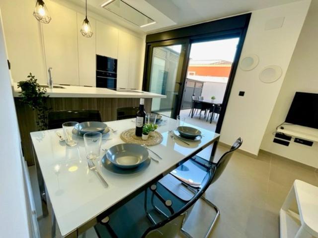 Gatu Premium Alma Marinera, Preferente Mayores De 25 Anos Y Familias Cádiz Exterior photo