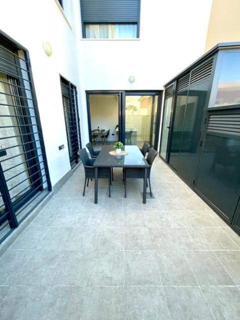 Gatu Premium Alma Marinera, Preferente Mayores De 25 Anos Y Familias Cádiz Exterior photo