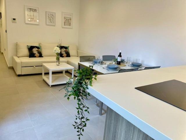 Gatu Premium Alma Marinera, Preferente Mayores De 25 Anos Y Familias Cádiz Exterior photo