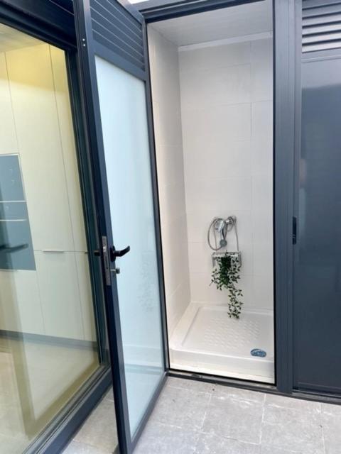 Gatu Premium Alma Marinera, Preferente Mayores De 25 Anos Y Familias Cádiz Exterior photo